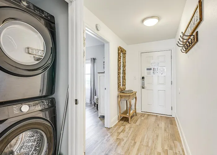Ocean Oasis Pcb Condo With Balcony And Beach Views!